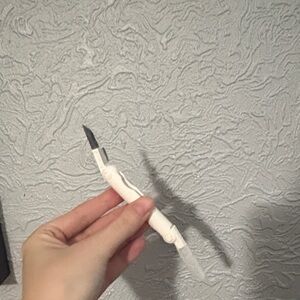 AirPod and headphone cleaning tool